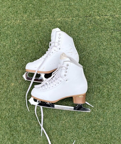 Jackson Ultima Evo Figure Skates B Adult 5 (Used)
