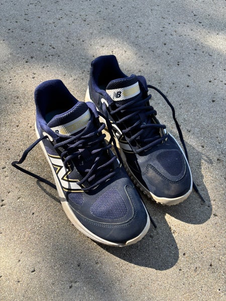 New Balance Fresh Foam 3000 V7 Turf Baseball Shoes