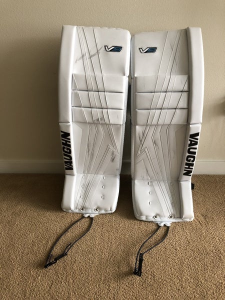 Pro Stock Vaughn Velocity V9 Senior 33+2 Goalie Leg Pads - White - Excellent Used - Pixallo.store