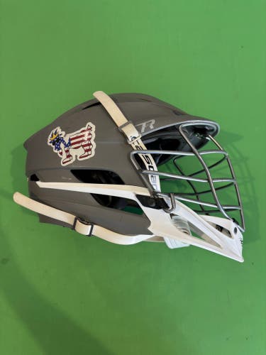 Gray Youth Cascade R Helmet (Size: OSFM)