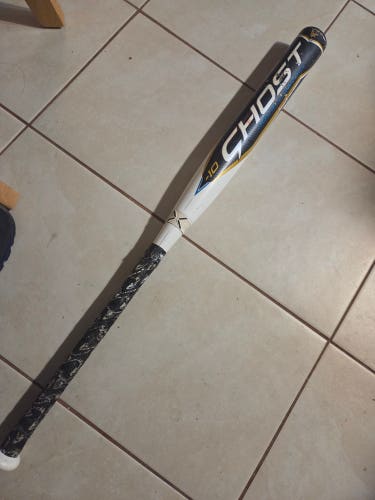 2022 Easton Ghost Composite Bat (-10) 23 oz 33" (Used)
