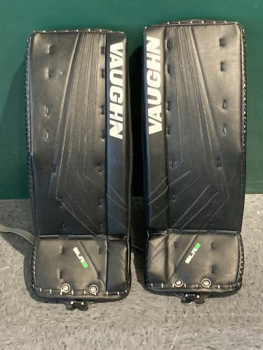 Black 24" Junior Vaughn Ventus SLR2 Goalie Leg Pads (Used)