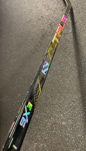 NEW True Catalyst 9X Pro Stock Left Hand Hockey Stick Gadjovich