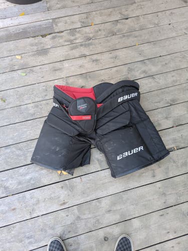 Senior XL Bauer Vapor X900 Hockey Goalie Pants (Used)