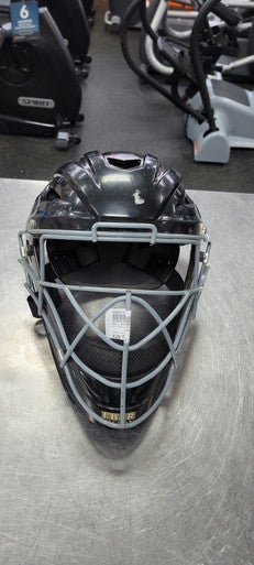 Used All Star 7-7 1/2 UANG2 AVS Catchers Helmet w/Mask Black Fits all 11497-S000153344