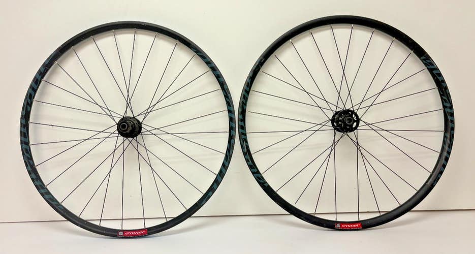 Niner 32-Spoke Black Aluminum Center Lock Disc Brake Thru Axle 29er Wheelset