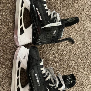 2024 Bauer Supreme Mach Hockey Skates Fit 2 Size 5.5 (Used)