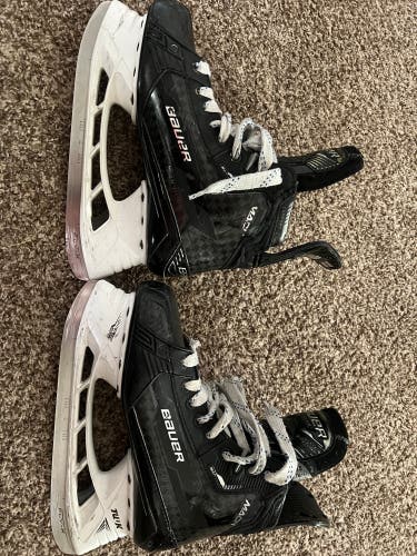 2024 Bauer Supreme Mach Hockey Skates Regular Width Size 5.5 (Used)