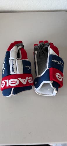 Easton Synergy Gloves 13" (Used)