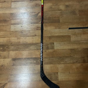 Junior Bauer Vapor Hyperlite Left Hand Hockey Stick P92 (Used)
