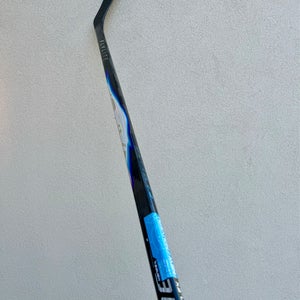 Two Senior Bauer Vapor FlyLite, P28, Right, Flex 70 (New)