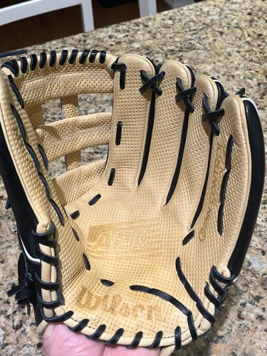 Wilson A2K RH Outfield Baseball Glove 12.5" (New)