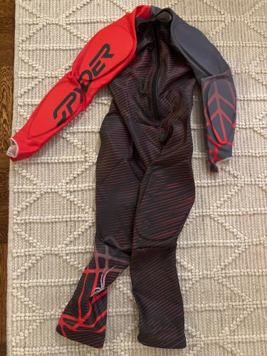 Junior Unisex Size 14/16 Spyder Ski Suit (Used)