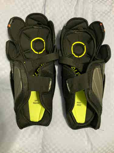 Junior Warrior Alpha LX 20 13" Shin Pads (Used)