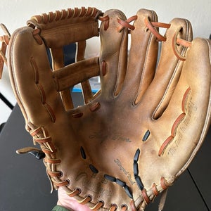 Rawlings RH Outfield Baseball Glove 12.5" (Used)