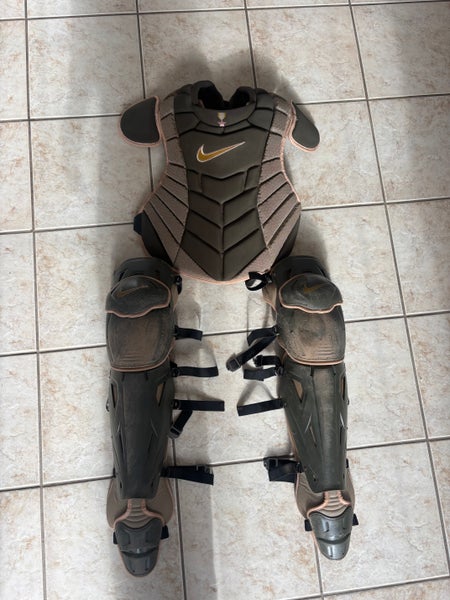Nike Diamond Elite Catcher's Set (Used)