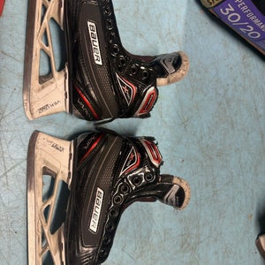 2017 Bauer Vapor X700 Hockey Goalie Skates Size 3 (Used)