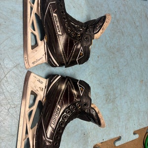 2016 Bauer Supreme 1S Hockey Goalie Skates Regular Width Size 4 (Used)