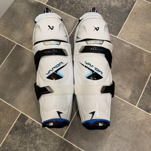 Bauer Vapor Flylite 14" Shin Pads (Used)