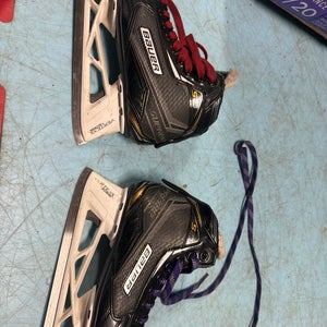 2018 Bauer Supreme S27 Hockey Goalie Skates Regular Width Size 3.5 (Used)