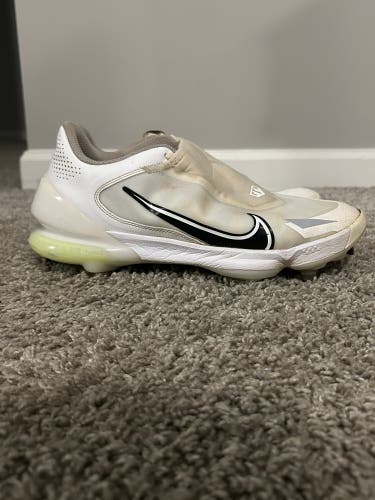 White Men's Size M 9.0 Adult Nike Force Zoom Trout 8 Metal (Used)