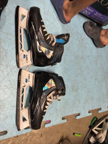 2021 True TF7 Hockey Goalie Skates Regular Width 6 (Used)