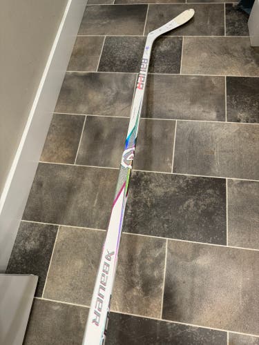 Senior Bauer Proto2 Right Handed Hockey Stick P28 (Used)
