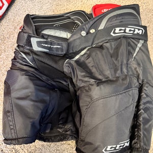 Men's Junior XL CCM vector 04 Hockey Pants (Used)