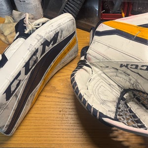 CCM Extreme Flex III Pro Stock glove blocker set Rinne Lindback (Used)
