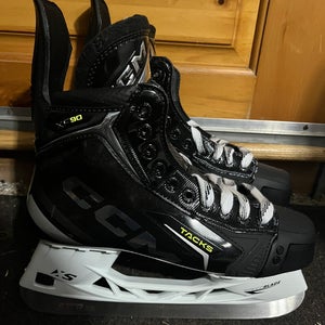 2024 CCM Tacks XF 90 Hockey Skates Regular Width 8 (New)