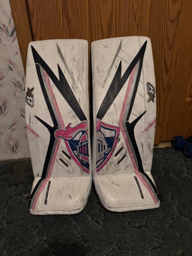 29" Brian's Goalie Leg Pads (Used)