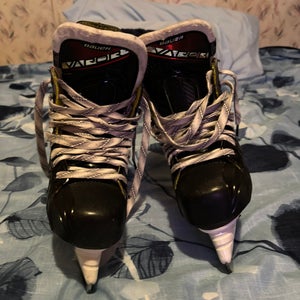 Bauer Hockey Skates Size 3 (Used)