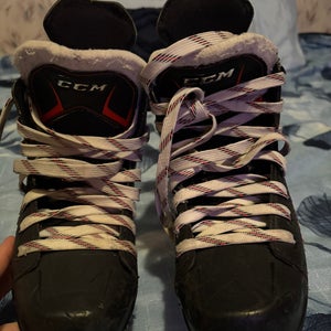 CCM Hockey Skates Size 1.5 (Used)