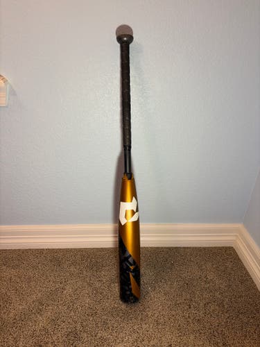 2022 DeMarini Zoa Composite USSSA Certified Bat (-8) 23 oz 31" (Used)