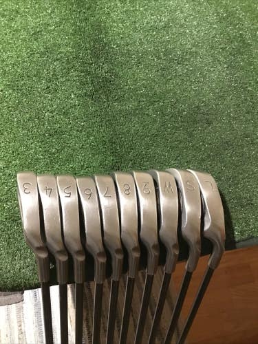 Ping i3 O-Size Black Dot Irons Set 3-PW-SW-LW Regular Aldila 350 Series Graphite