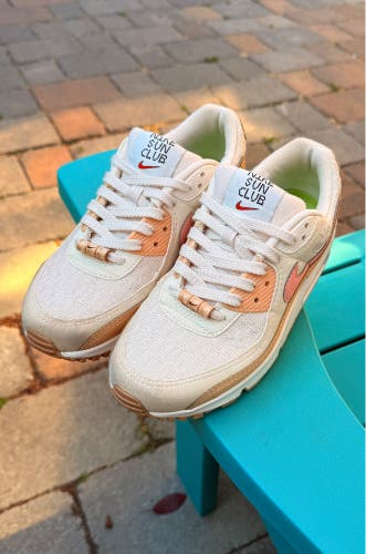 Women's Nike Air Max 90 SE 'Sun Club - Sail Arctic Orange' DJ9997-101 US Size 7