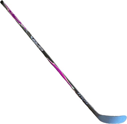 Single-Senior Bauer Vapor FlyLite RH 87 Flex P28M Hockey Stick Pro Stock (New)
