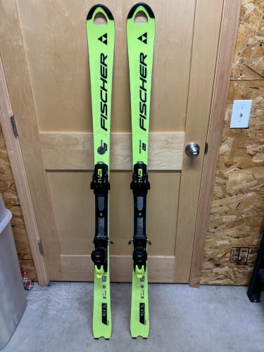 2025 Fischer RC4 Race 158 cm Racing Skis With Bindings Max Din 14 (Used)