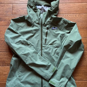 Green Women's Large Patagonia Jacket (Used)
