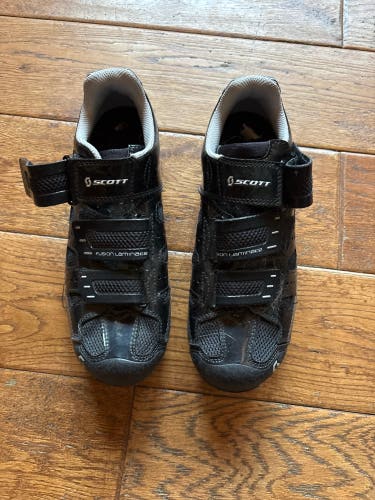 Women's Size 6 Scott Bike Shoes (Used)