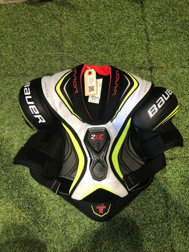 Large Junior Bauer Vapor 2X Shoulder Pads (Used)