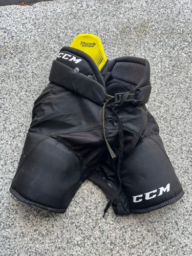 Junior Small CCM Tacks 3092 Hockey Pants (Used)