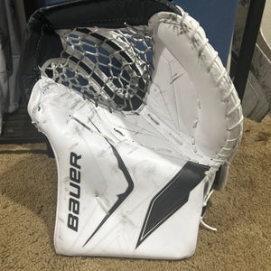 Bauer FlyLite Glove (Only Used Once)