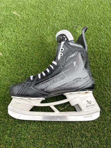 2024 Bauer Supreme M50 Pro Hockey Skates Wide Width 6.5 (Used) with blades