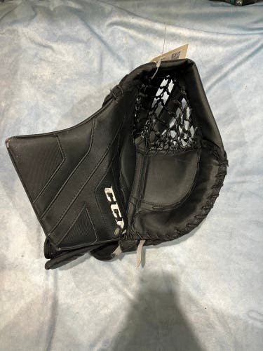 Sr CCM Axis Pro Goalie Glove Black Regular