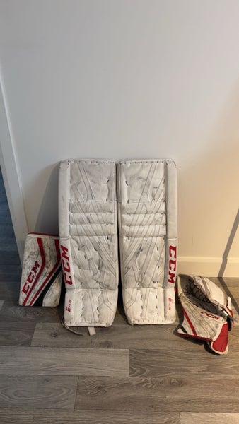 30" 2019 CCM Eflex 4.5 Goalie Leg Pads (Used)