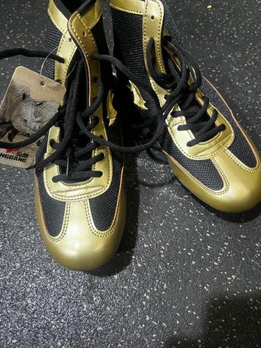 Used Wrestling Shoes Gold Youth 07.0 11605-S000203397
