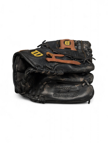 Used Wilson A700 BB/SB Glove RH Throw Black 12" 11863-S000023965
