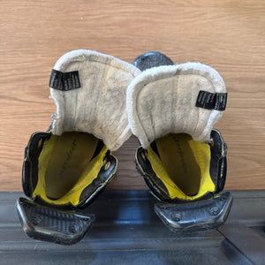 2020 Bauer Supreme 3S Pro Hockey Skates Regular Width Size 3 (Used)