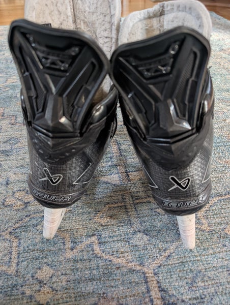 2023 Bauer Supreme M50 Pro Hockey Skates Regular Width 7 (Used)